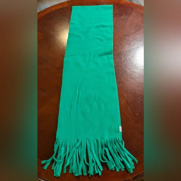 EUC Old Navy Womens Green Scarf with Fringes - Picture 5 of 7
